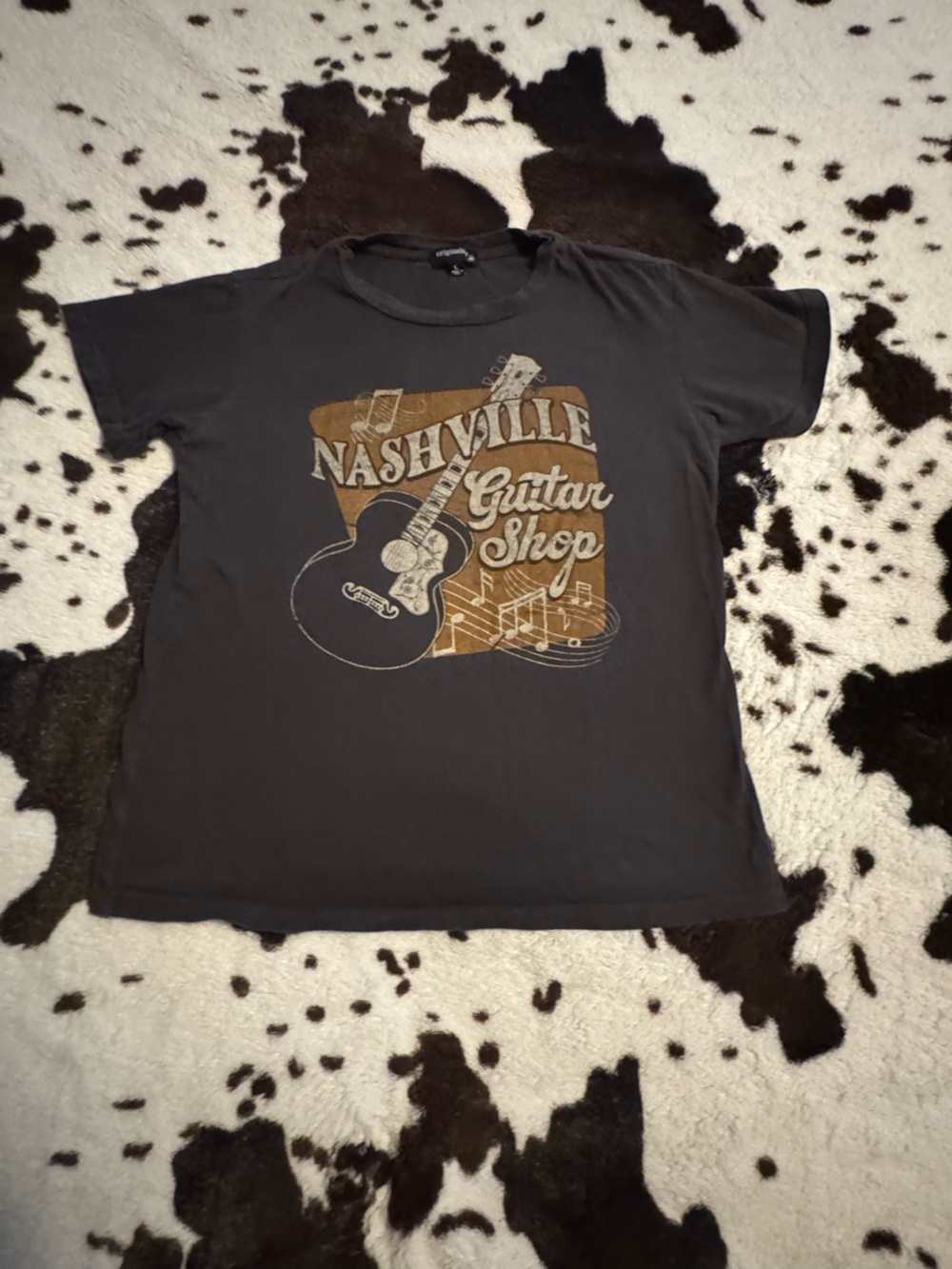 Nashville Guitar Shop Graphic Tee - Black
